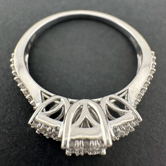 Stunning 1/2 Carat VS Lab Diamond Ring with Digital Appraisal Size 10 - Picture 11 of 16